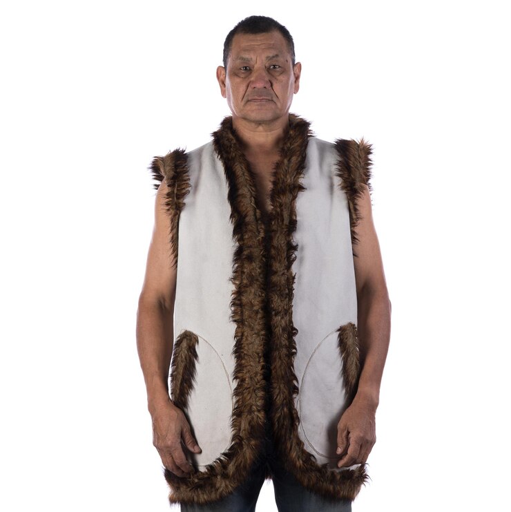 Foto retrato, de, asiático, anciano, blanco, plano de fondo