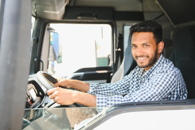 Retrato de un camionero indio