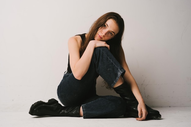 El retrato de la chica, el conjunto de fotos de la niña, sin retoques.