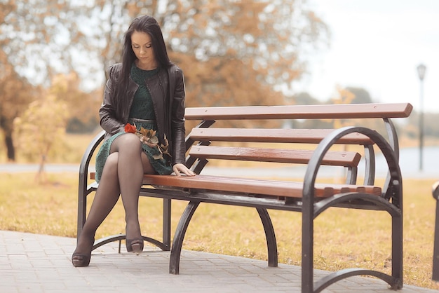 Foto retrato de una chica solitaria