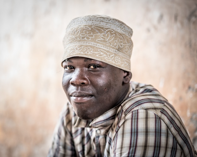 Retrato de adolescente africano