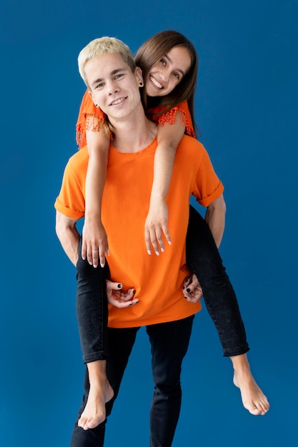 Foto retrato de adolescentes em estúdio