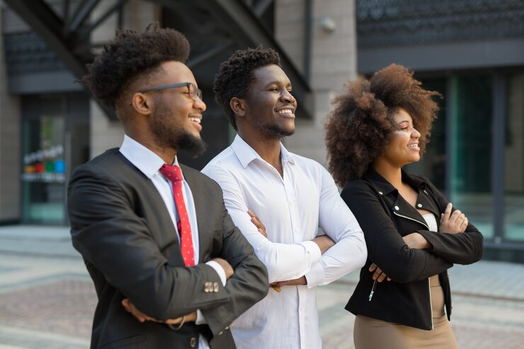 Foto retrato de belos jovens africanos de sucesso