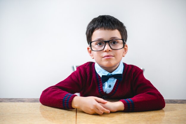 retrato de estudante de óculos