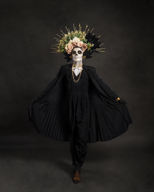 Retrato de estúdio de Drag Queen catrin Maquiagem para halloween ou dia dos mortos