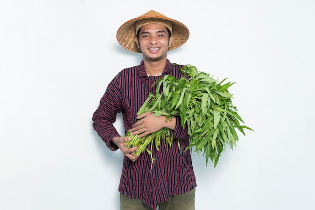 retrato de feliz fazendeiro asiático isolado sobre fundo branco