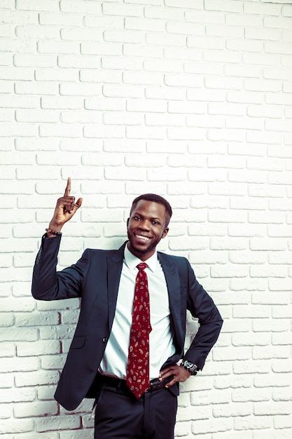 Retrato, de, feliz, sorrindo, pretas, homem negócio