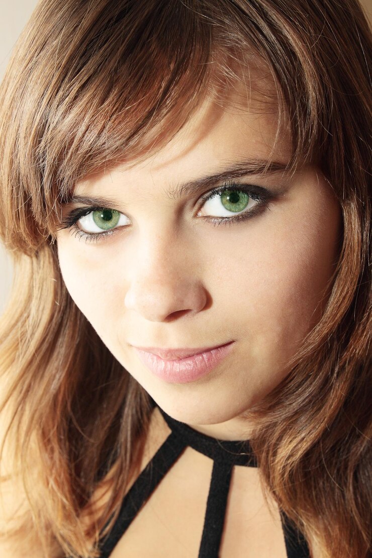 Foto retrato de jovem de olhos verdes