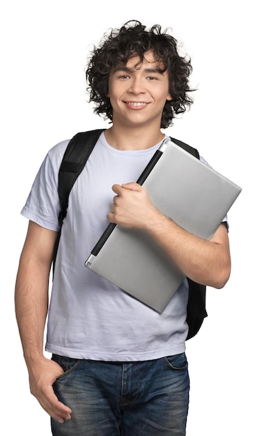 Retrato de jovem usando laptop isolado no fundo branco