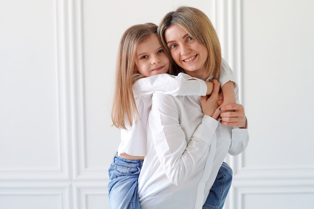 Retrato de menina e sua mãe