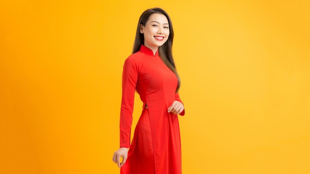 Retrato de meninas asiáticas com o vestido tradicional Ao Dai Vietnam Ao dai é um traje tradicional famoso para mulheres no Vietnã