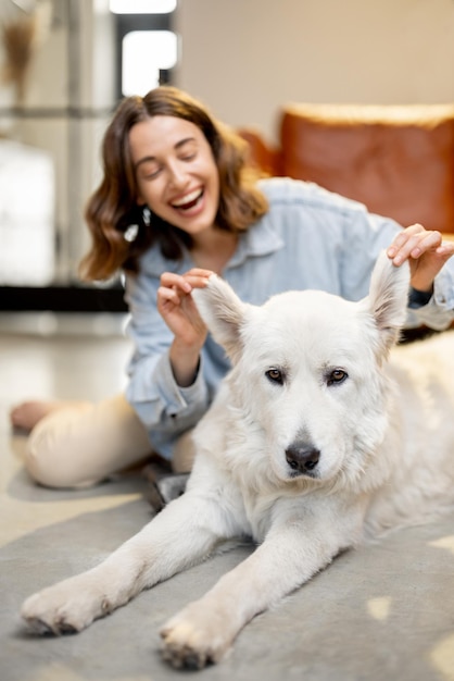 Retrato de mulher com cão