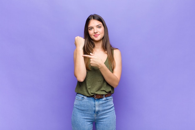 Retrato de mulher jovem bonita