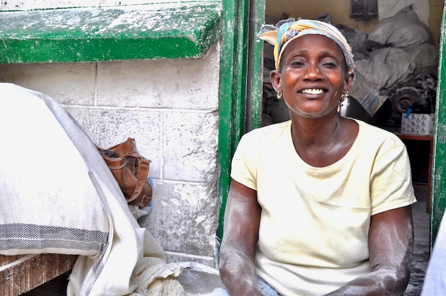 Retrato de mulher sorridente