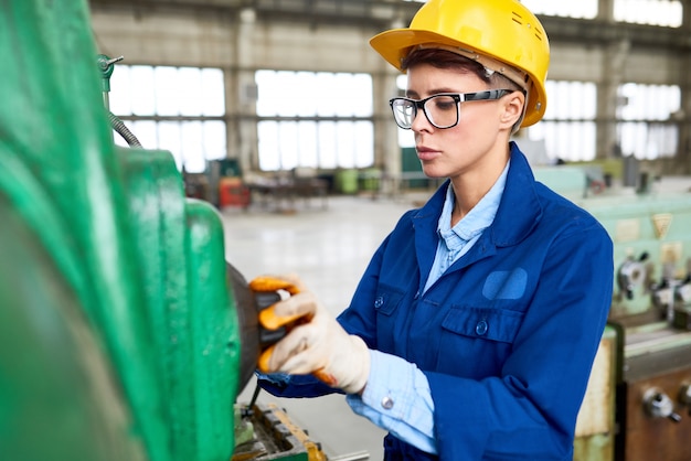 Retrato de operador de máquina esforçado