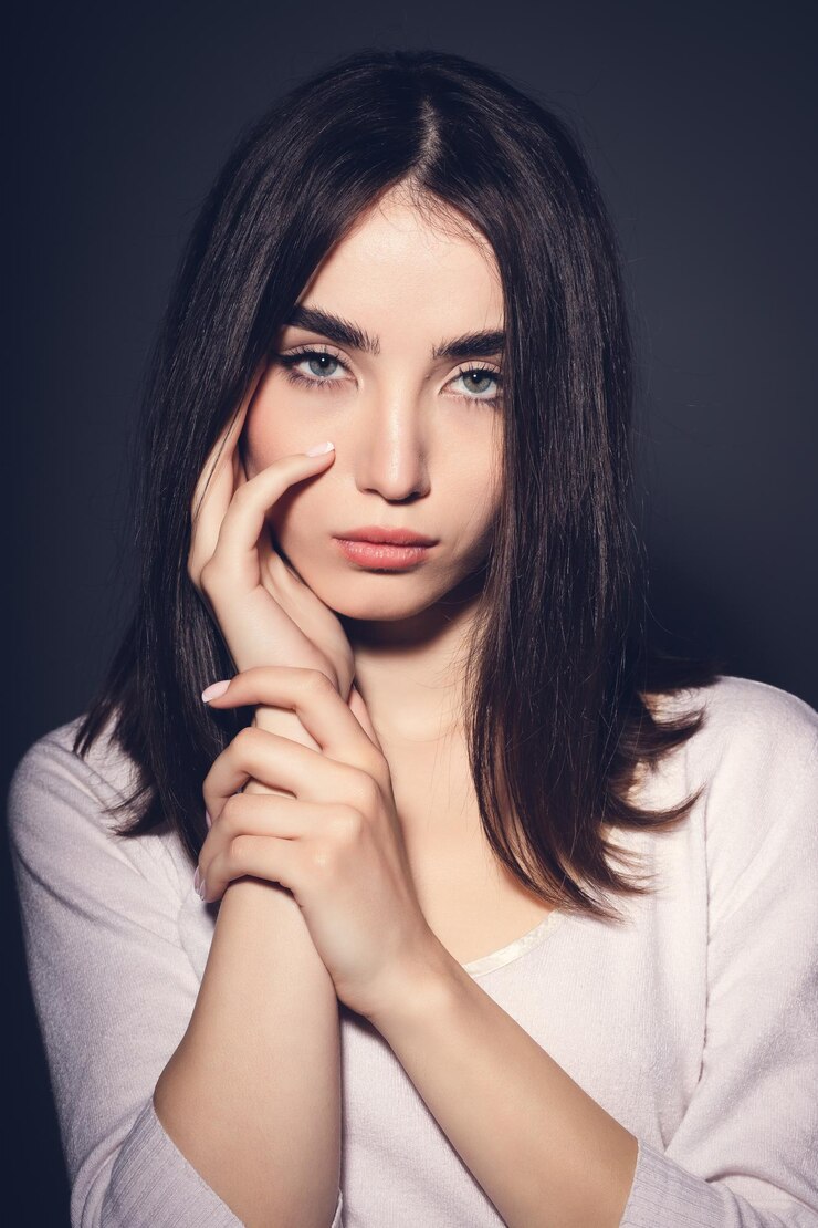 Foto retrato de rosto de mulher perfeita beleza sexy modelo morena fêmea com pele bonita