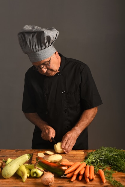 Retrato, de, sênior, cozinheiro