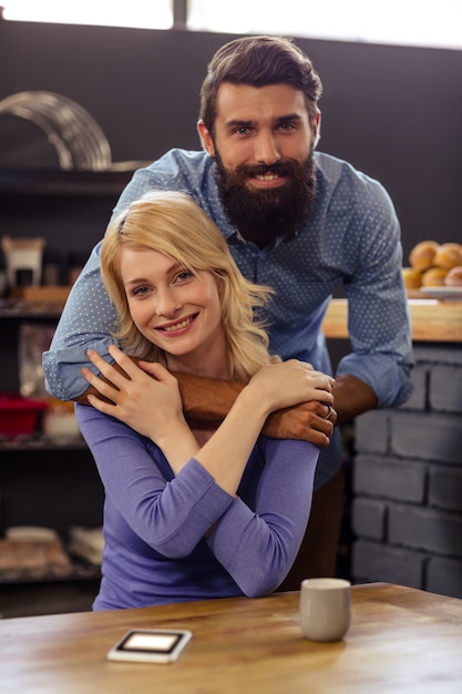 Retrato de um casal adorável