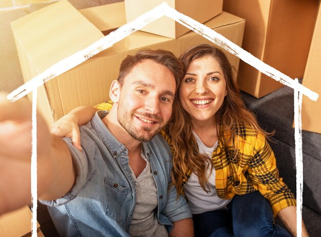 Foto retrato de um jovem casal sorridente