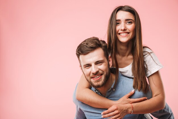 Retrato de um jovem feliz