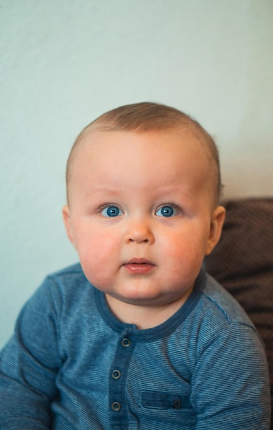 Retrato de um menino bonito