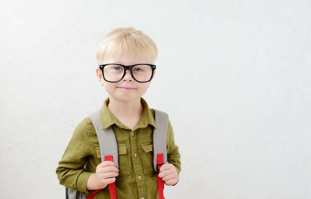 retrato de um pequeno estudante