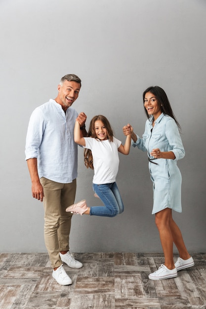 Retrato de uma família feliz