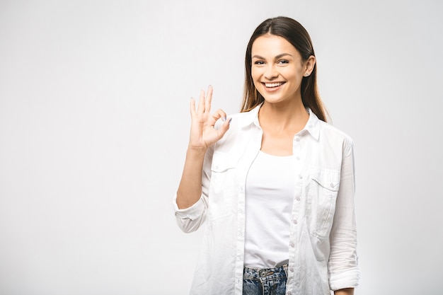 Retrato de uma jovem morena