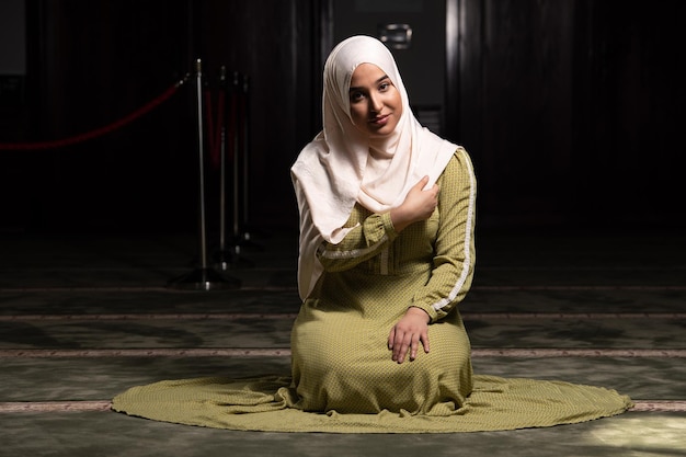 Retrato de uma jovem muçulmana