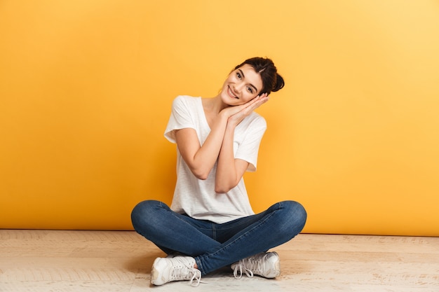 Retrato de uma jovem sorridente