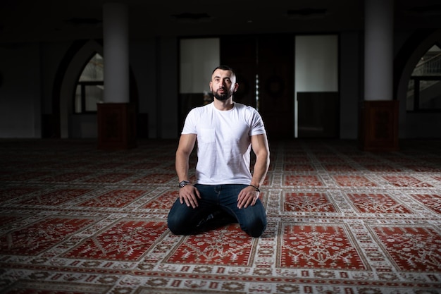 Retrato de uma oração na mesquita