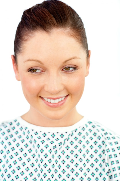 Retrato de uma paciente do sexo feminino alegre sorrindo para a câmera