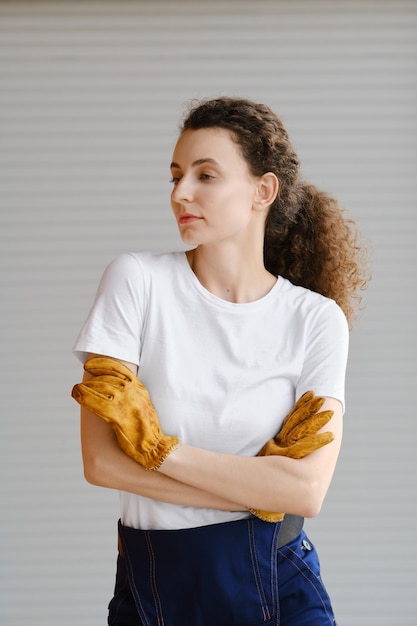 Retrato do conceito de trabalho de meio período de mulher trabalhadora