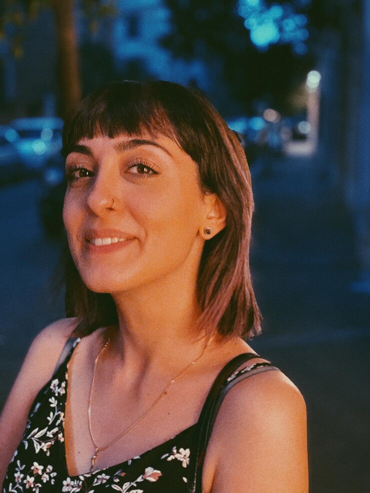 Foto retrato em close-up de mulher sorridente