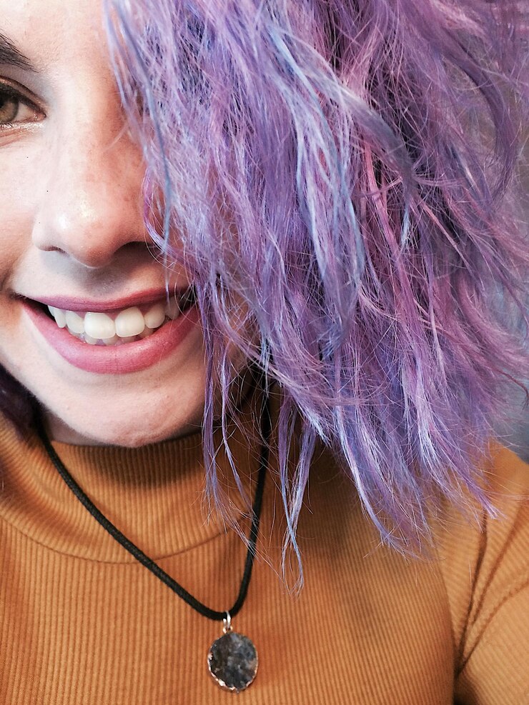 Foto retrato em close-up de uma jovem
