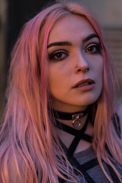 Retrato em close-up de uma jovem