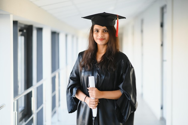 Retrato de estudiante de posgrado indio