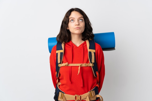 retrato, excursionista, mujer, con, mochila