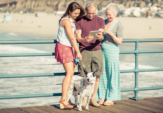 Retrato de familia feliz