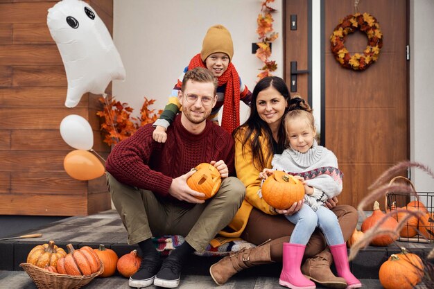 Retrato de la familia en Halloween