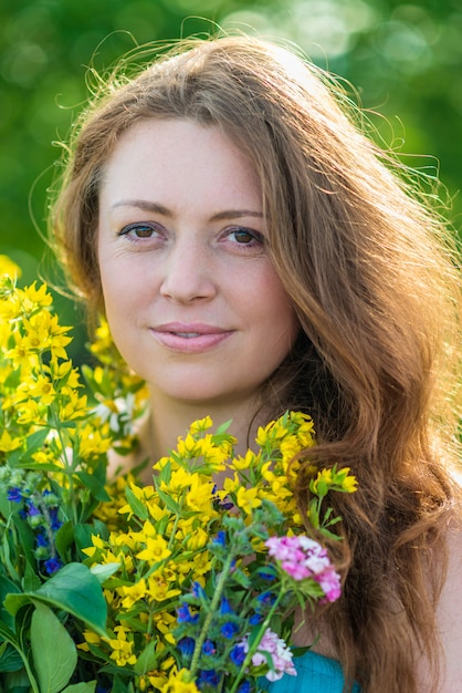 Retrato de una hermosa niña