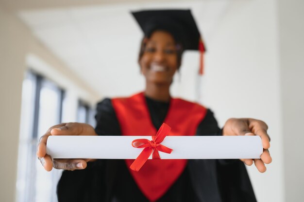 Retrato, de, hermoso, afroamericano, graduado