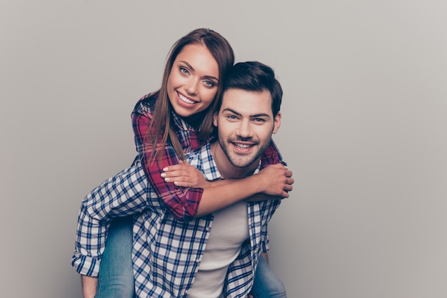 Foto retrato, de, hermoso, pareja joven