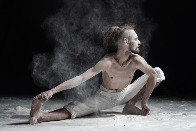 Retrato de un hombre meditando