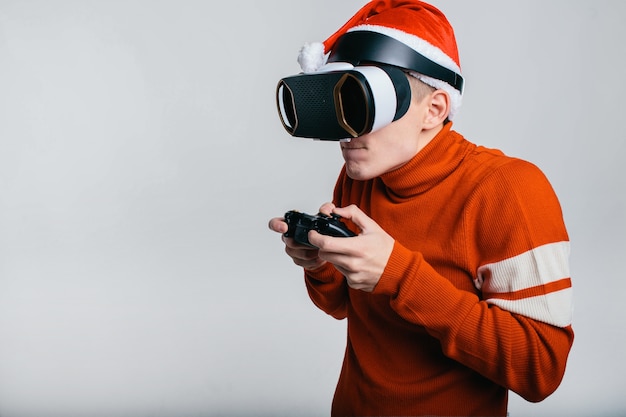 Retrato, de, un, hombre, en, navidad, sombrero rojo