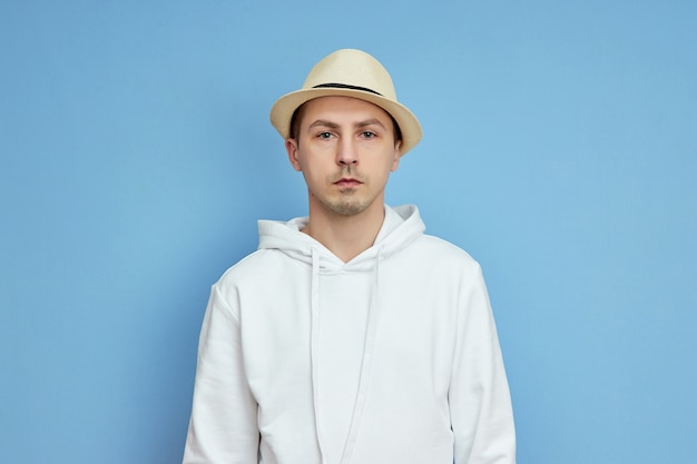 Retrato de un hombre con sombrero