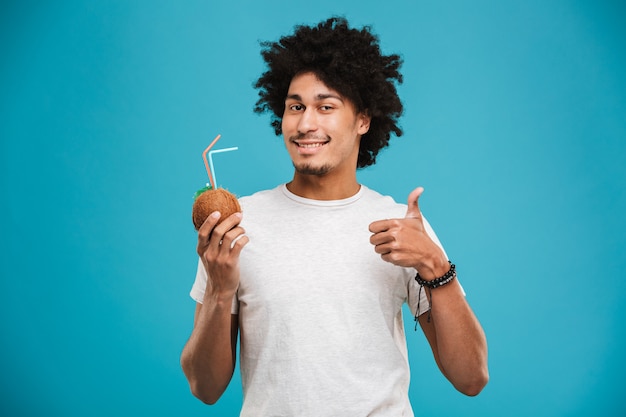 Retrato de un joven africano seguro