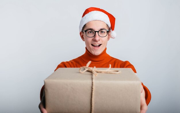 Retrato de un joven alegre