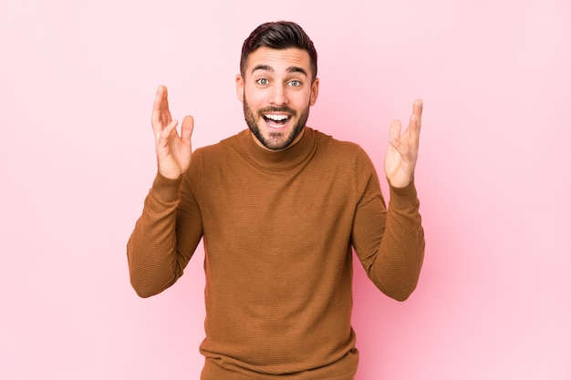 Retrato de un joven apuesto