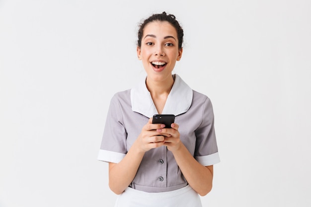 Retrato de una joven criada alegre